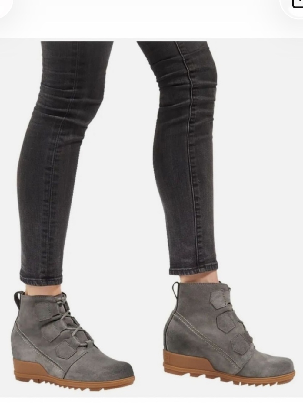 NWOB Sorel Evie Gray Suede Lace Up Wedge Ankle Boots Size 6